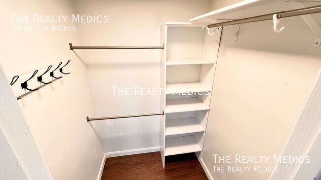 Building Photo - 3977 Journey Ct