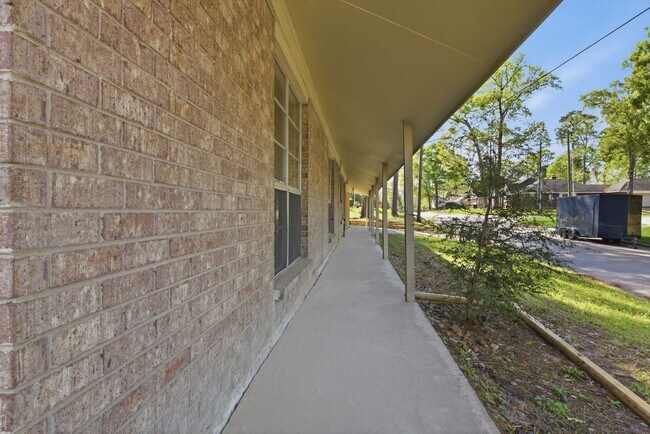Building Photo - 9052 Zapata Way