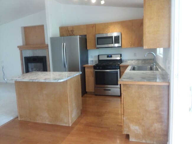 Building Photo - 64-5312 Iokua Place