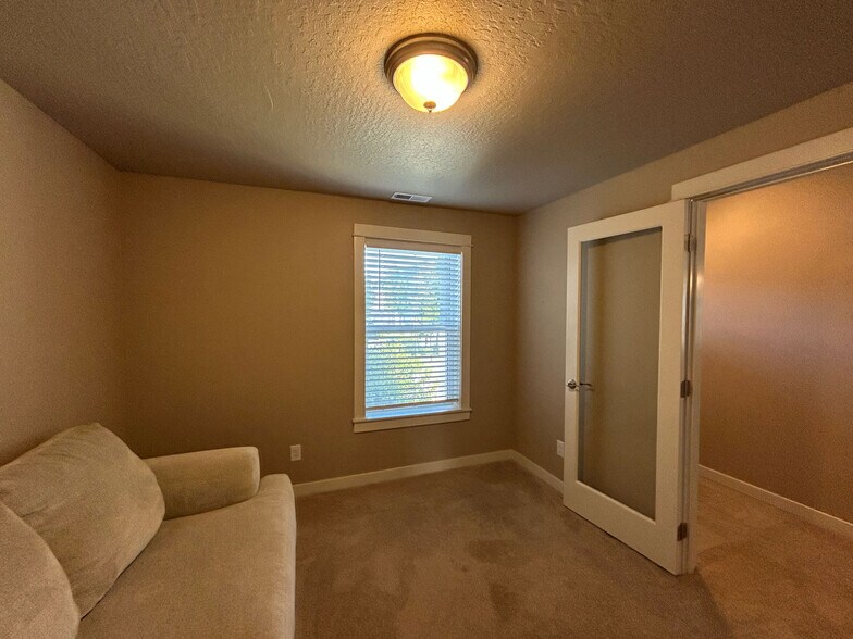 Office/Bedroom 3 - 511 Casting St SE