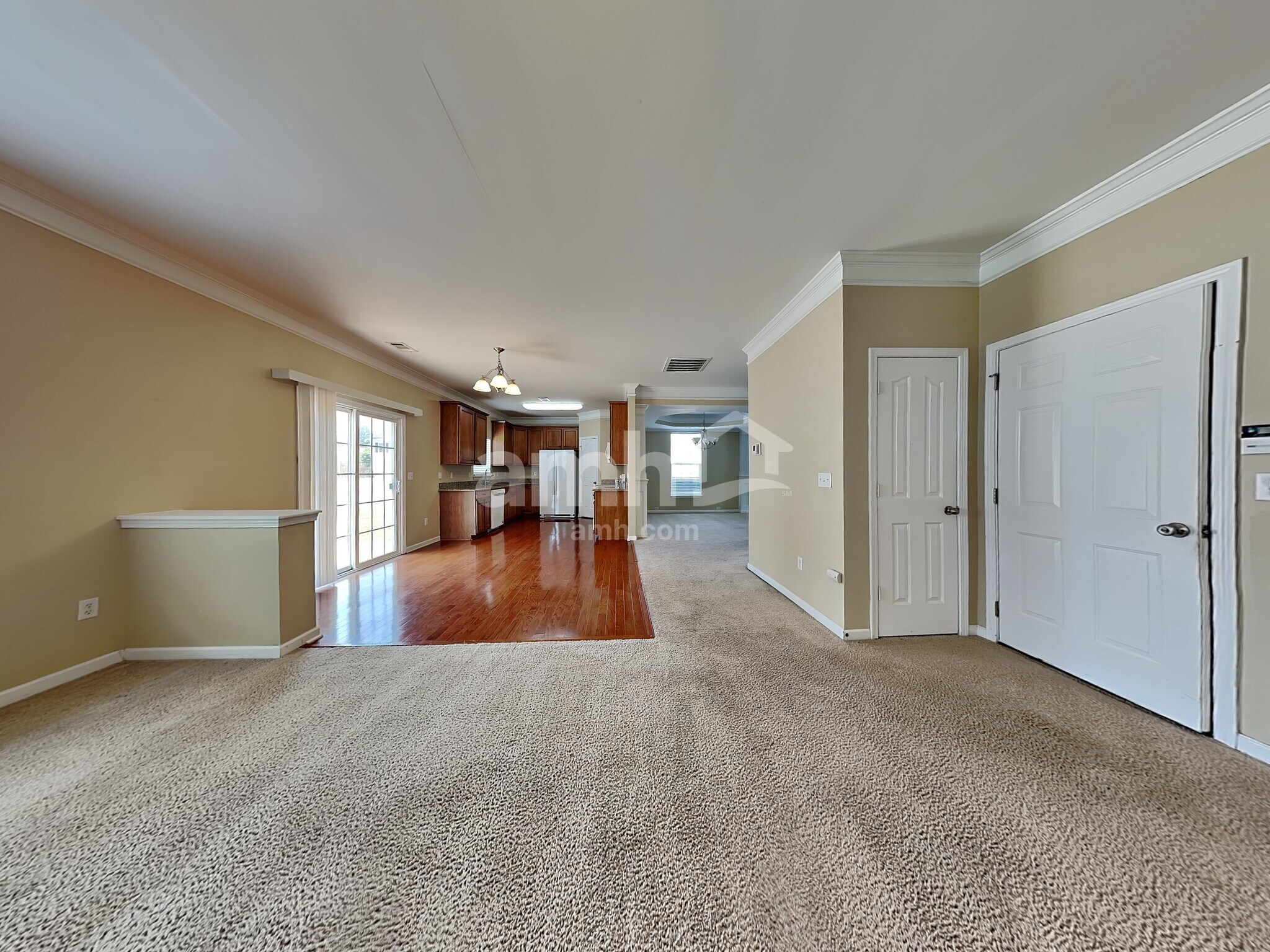 Building Photo - 11 Knoll Ridge Dr