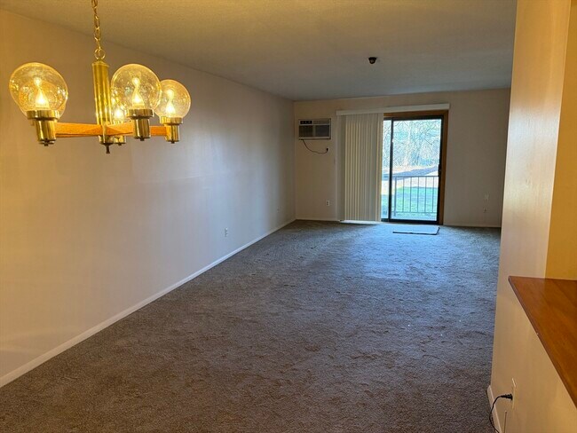 Building Photo - 147 Sylvan St