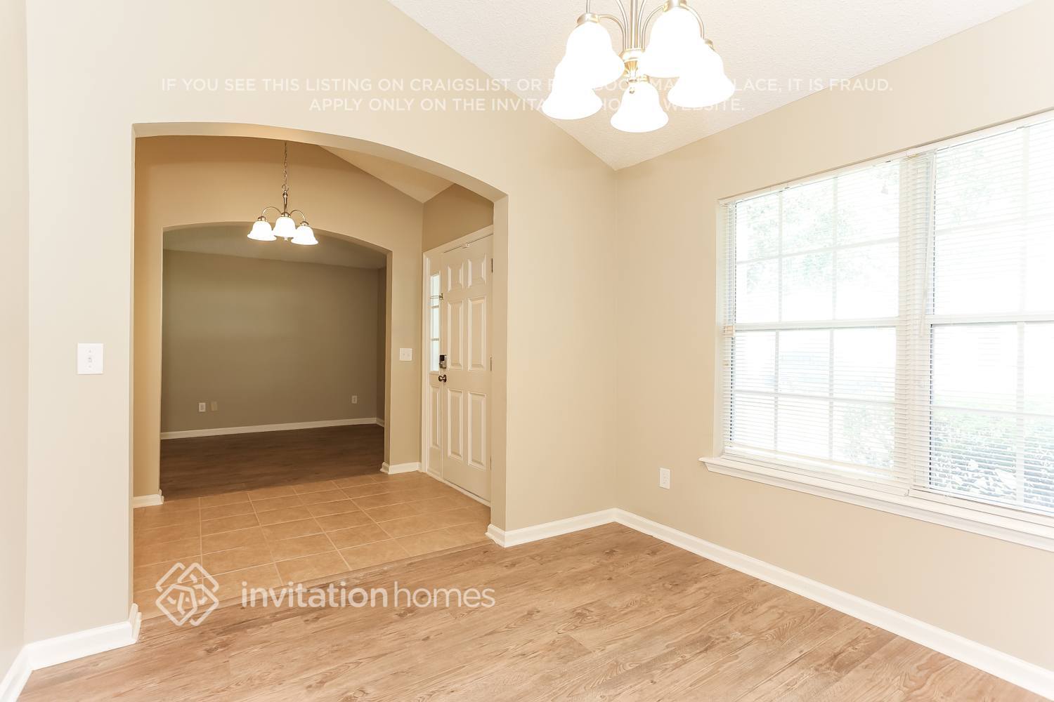 Building Photo - 10996 Apple Blossom Trail E