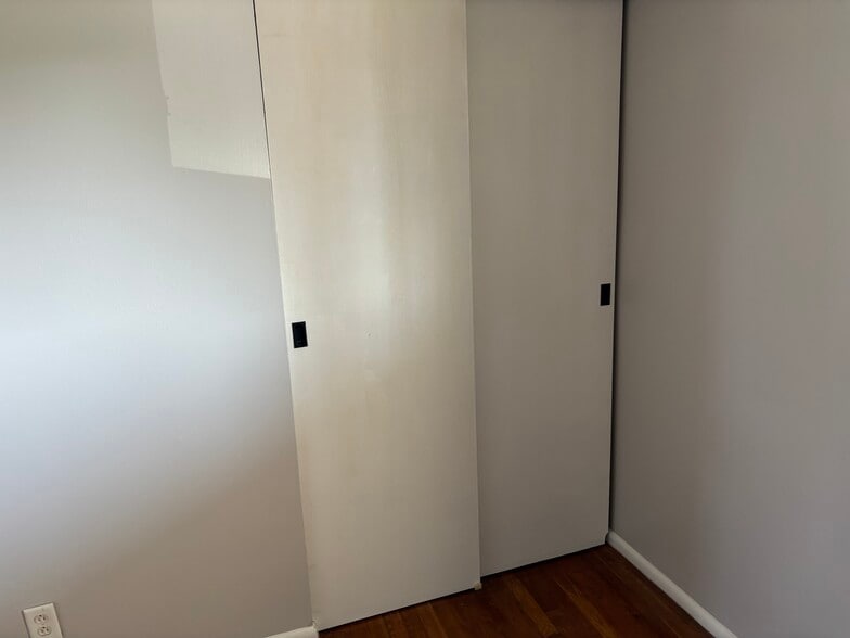 Bed 2 closet - 38 S Norwich Rd