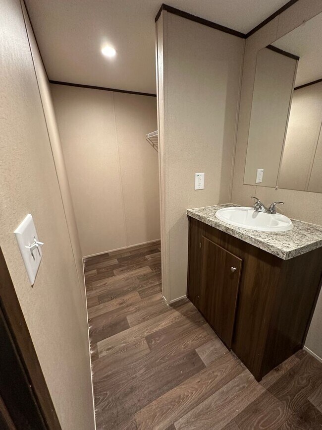 Building Photo - Rental Property in Desoto Parish