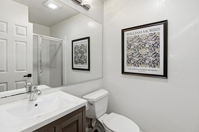 Building Photo - 2559 Du Bois Dr