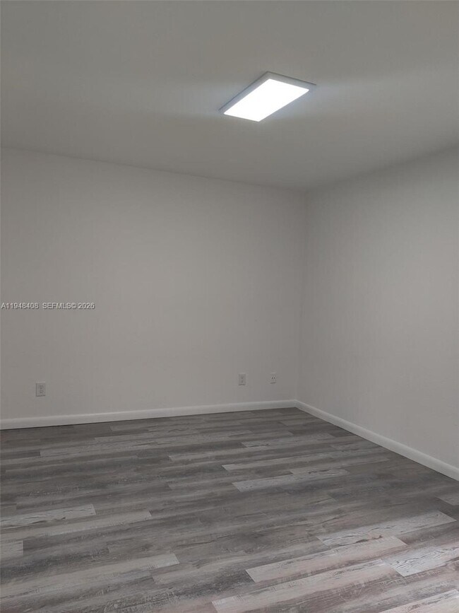 Building Photo - 1740 Palm Cove Blvd