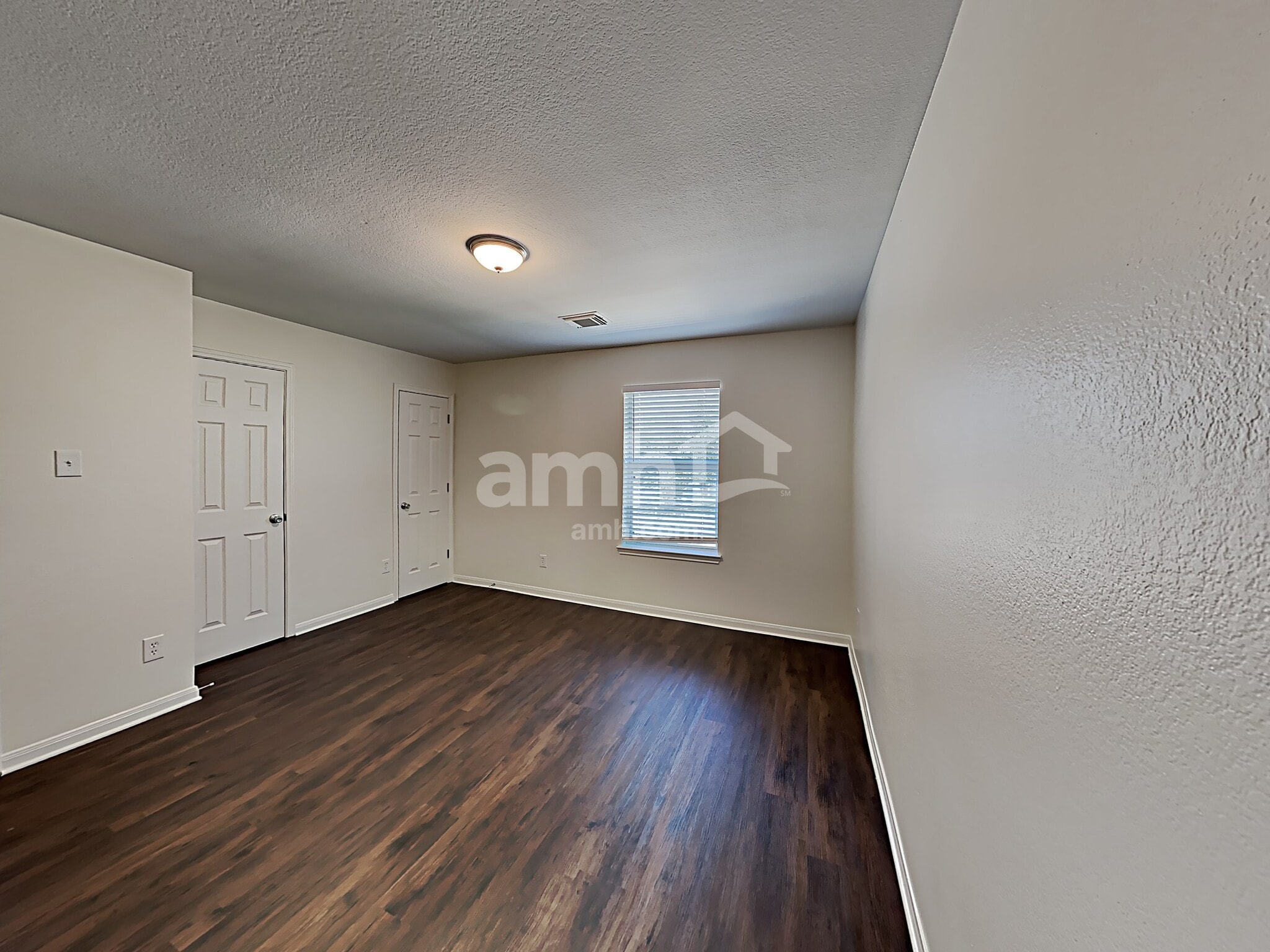 Building Photo - 18011 Shallow Leaf Ln