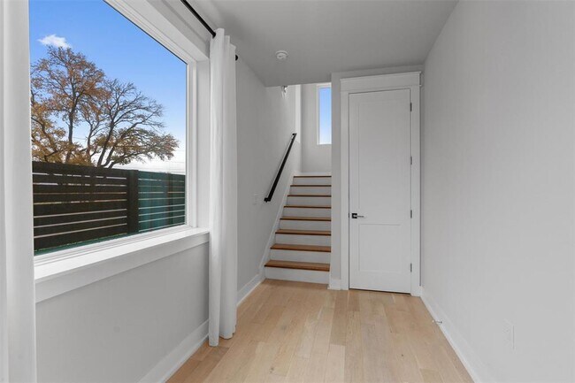 Building Photo - 5002 Pecan Springs Rd