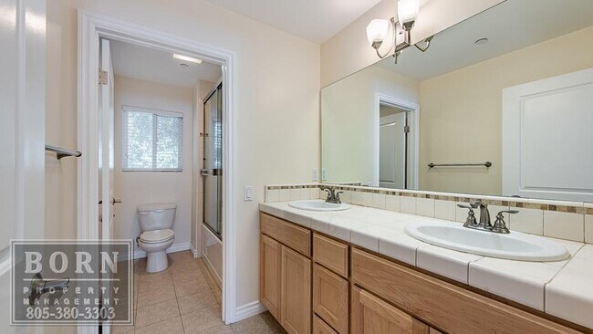 Building Photo - 2741 Los Robles Rd