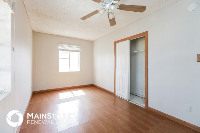 Building Photo - 1647 W Pima St