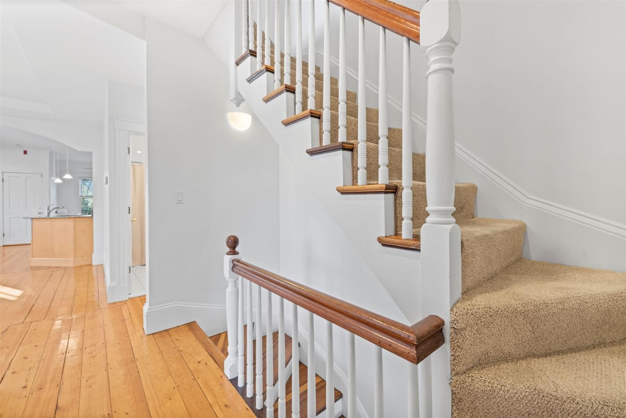 Building Photo - 30 Healey St