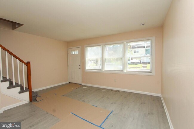 Building Photo - 5623 Mitchell Rd