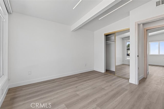 Building Photo - 10806 Paso Robles Ave