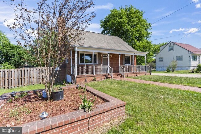 Building Photo - 7596 Amherst Dr