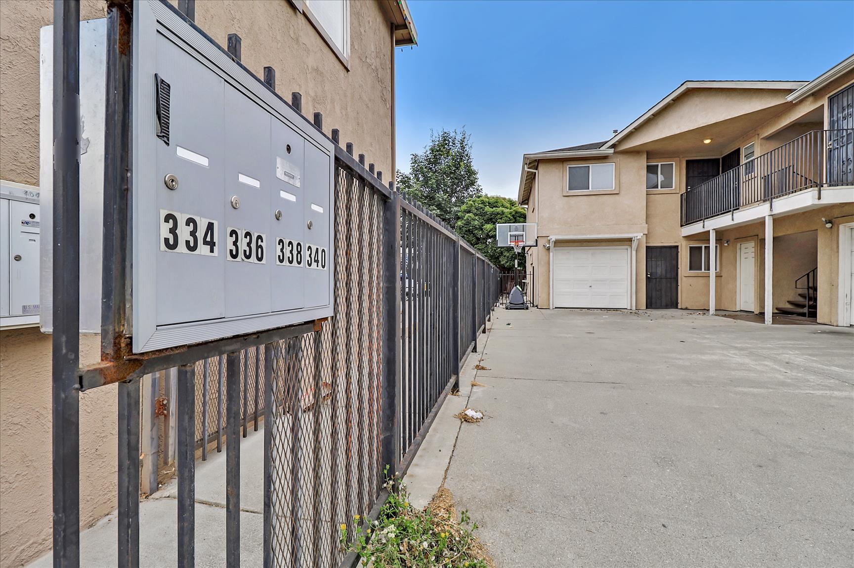 Building Photo - 336 Chesley Ave