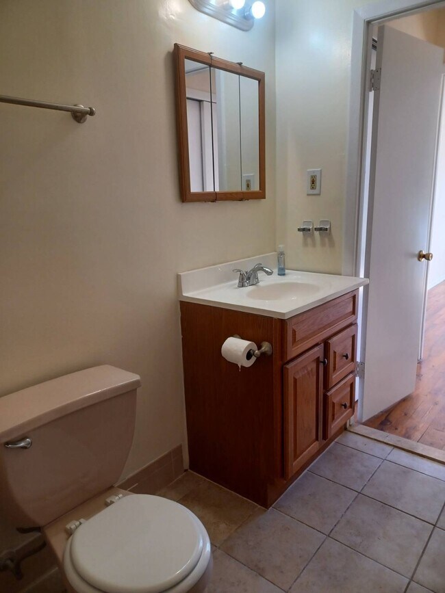 Building Photo - 156-50-156-78 78th St