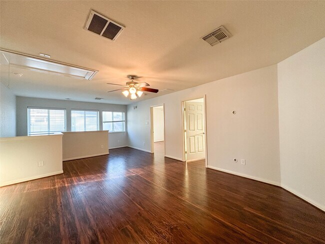 Building Photo - 6023 Indian Creek