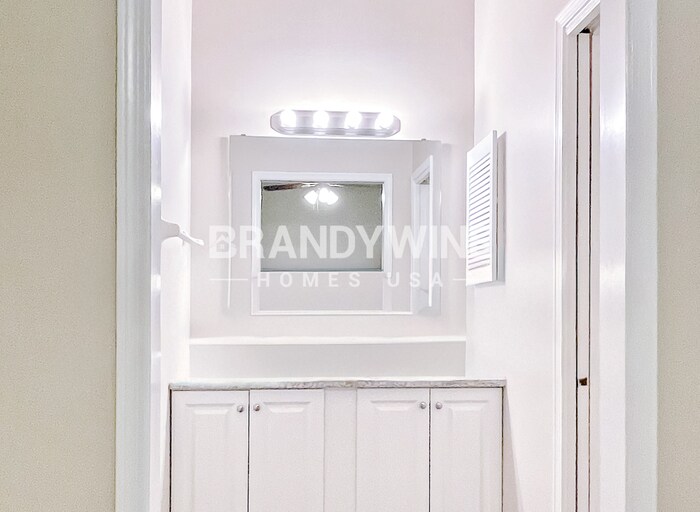 Building Photo - 439 Moby Dick Dr N