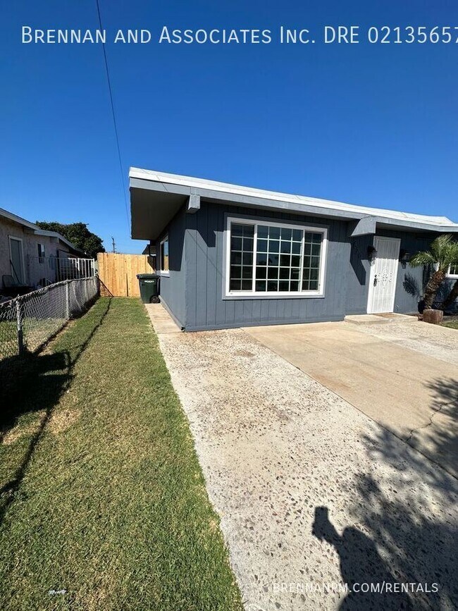 Building Photo - 820 Hickory Ct