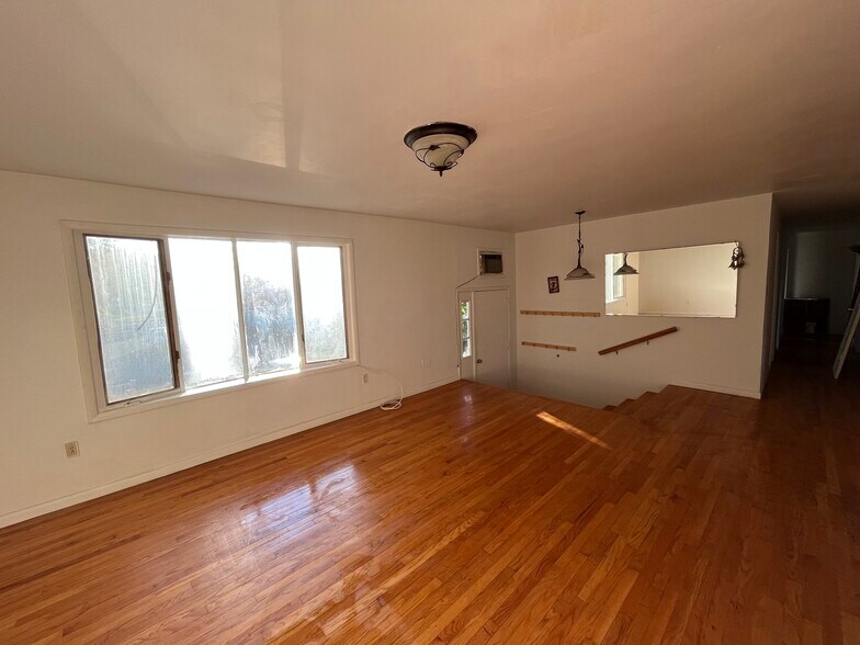 Building Photo - 2 Water Tower Rd