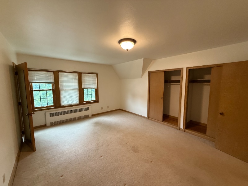 Building Photo - 523 St Clair Ave