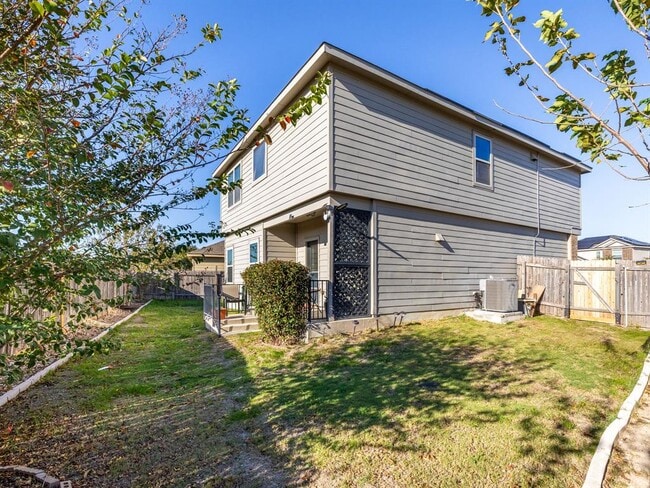 Building Photo - 464 Druse Ln