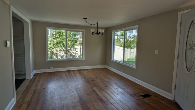 Building Photo - 24 Clark St