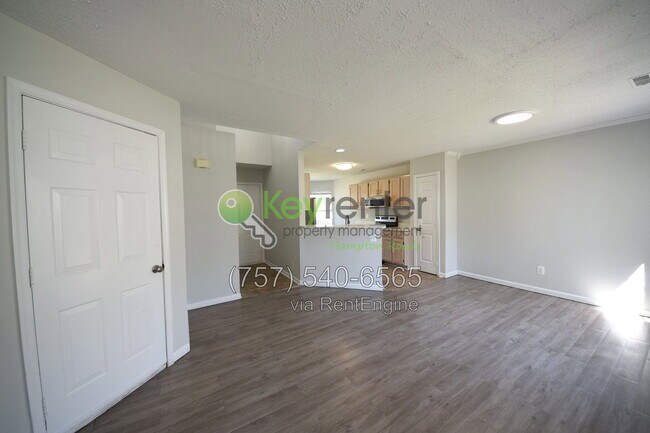 Building Photo - 102 Pelican Cove