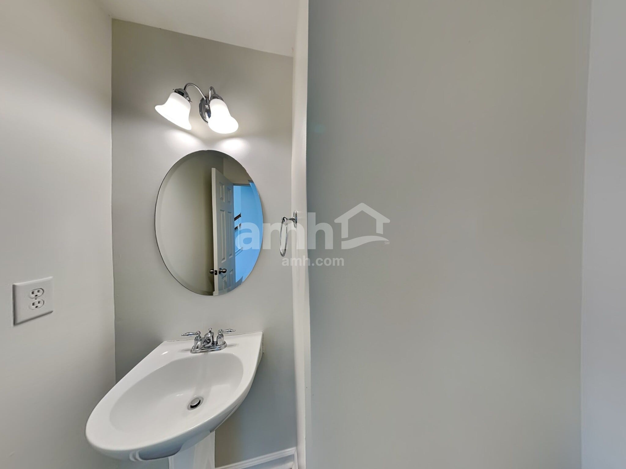 Building Photo - 10538 Samuels Way Dr