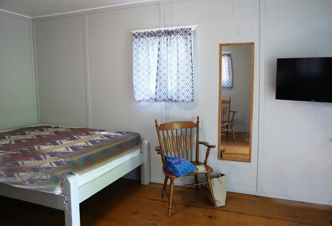 Building Photo - 5558 State Highway 265