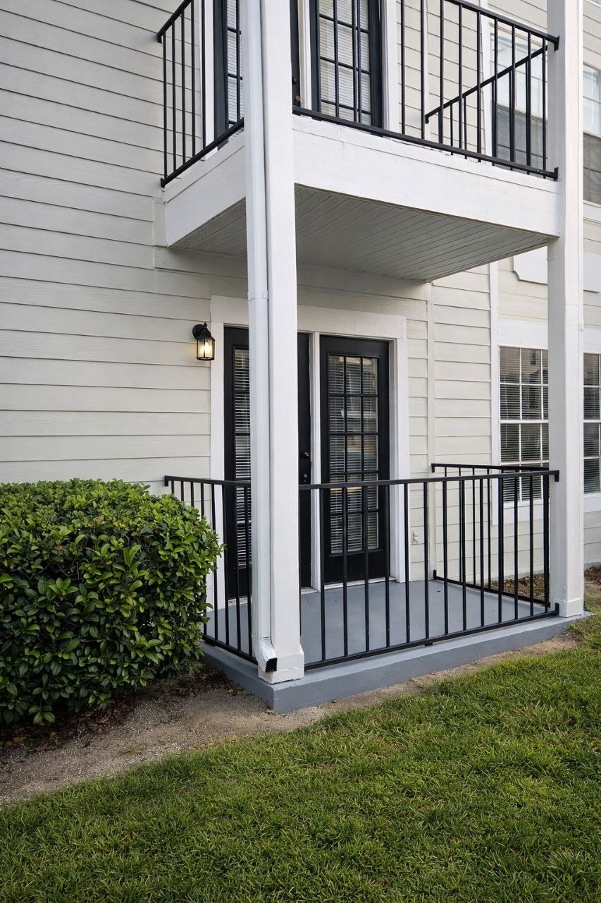 Building Photo - 2550 N Alafaya Trl