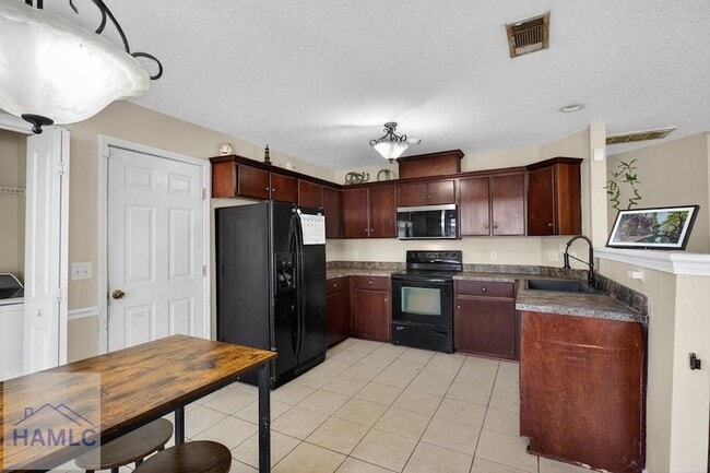 Building Photo - 31 Idus Ln