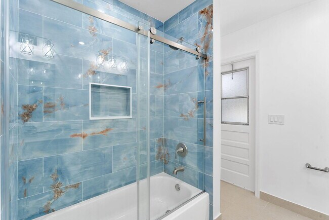 Building Photo - 2244 Quail S Rdg