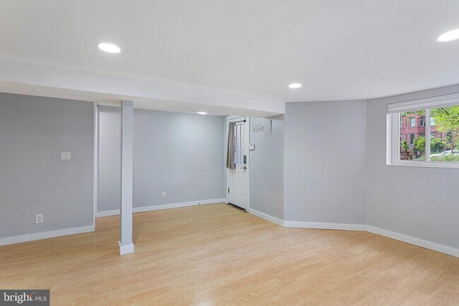 Building Photo - 1311 East Capitol St SE