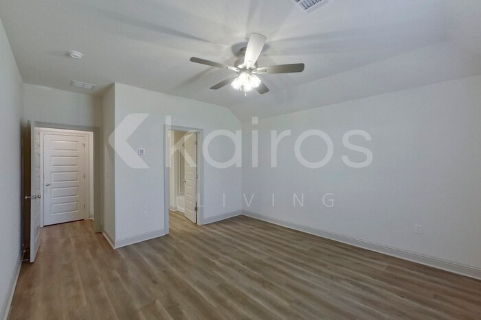 Building Photo - 17611 Carlisle Ave