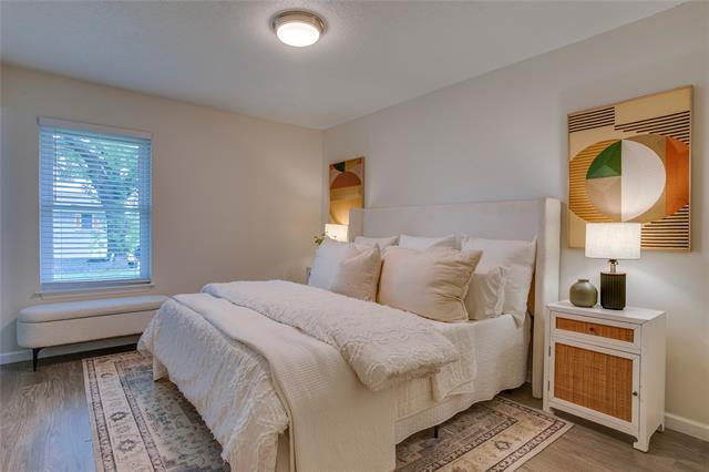 Building Photo - 914 Meadow Mead Dr