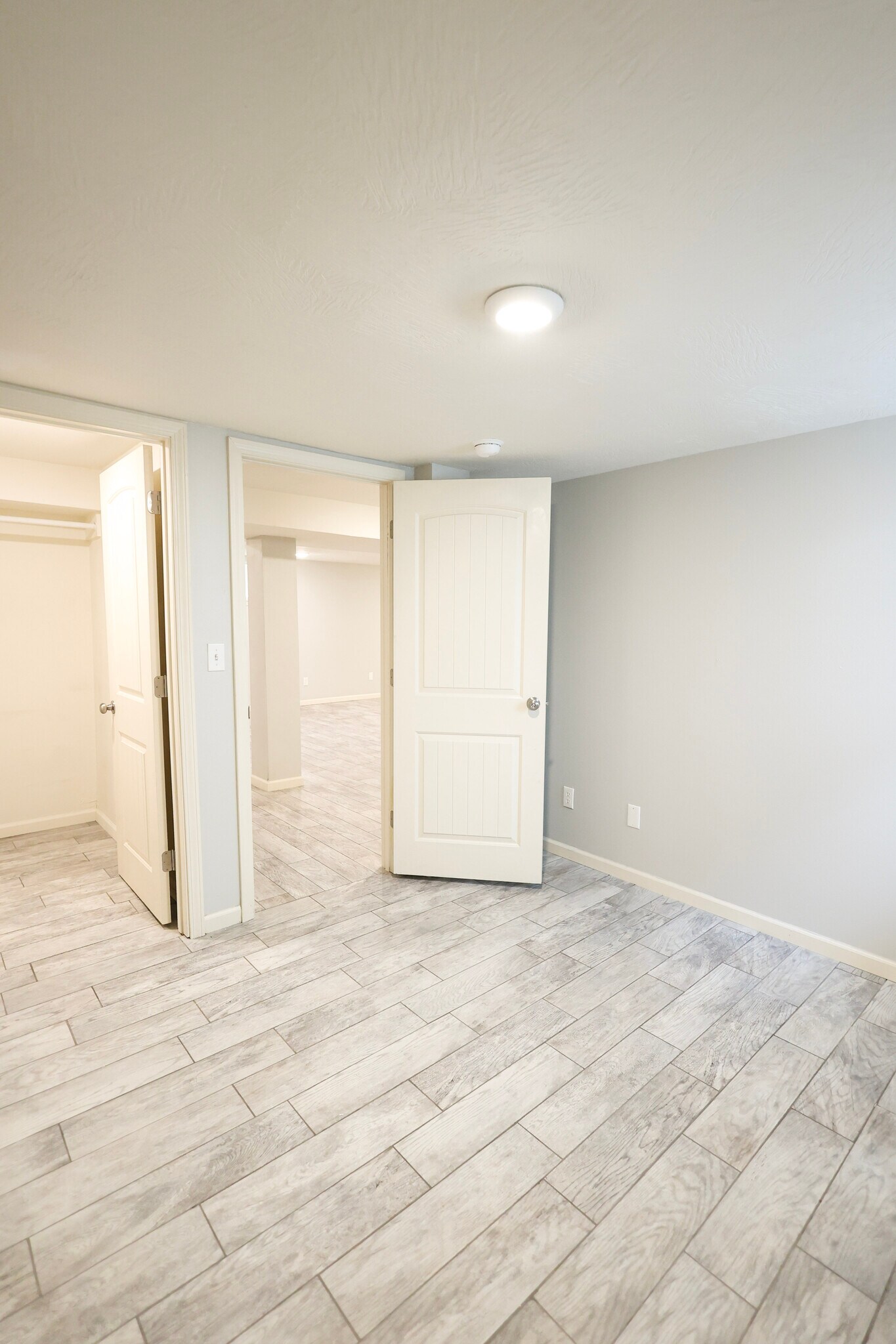 Building Photo - 1351 E Cherry St