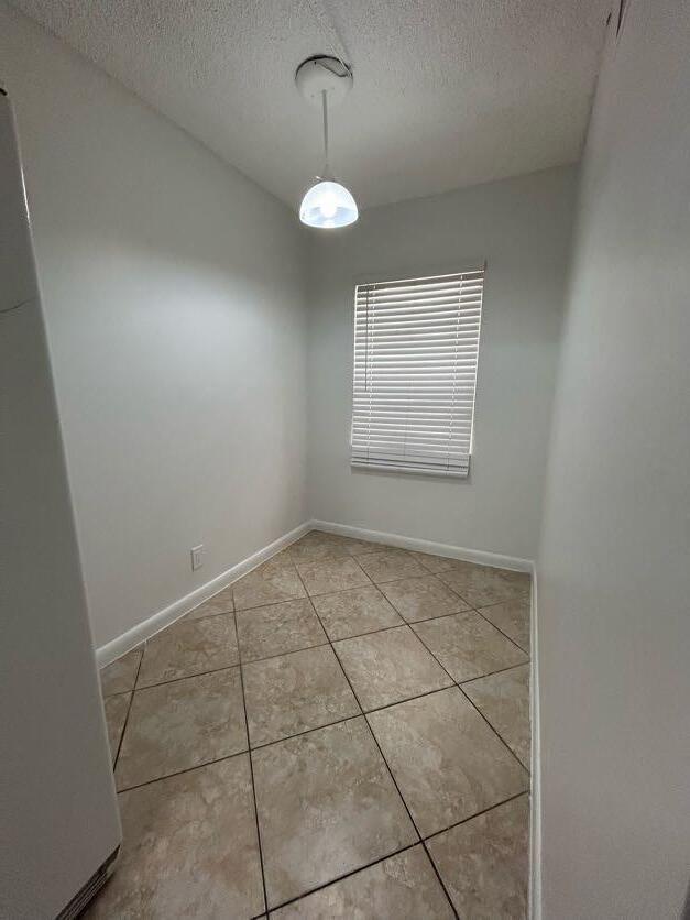 Building Photo - 5975 Forest Hill Blvd