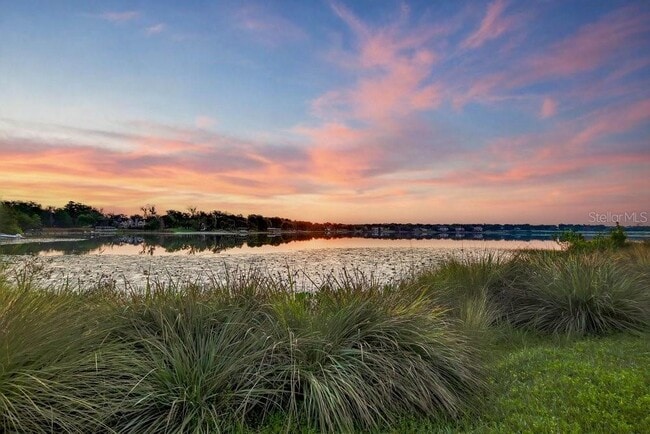 Building Photo - 812 East Blvd