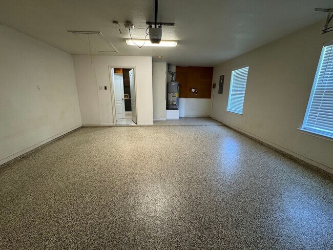 Building Photo - 3-Bedroom House for Rent in Harker  Heights