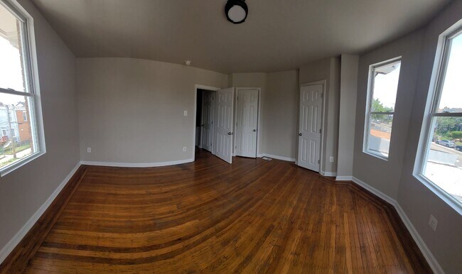 Building Photo - Very big and beautiful West Philadelphia E...