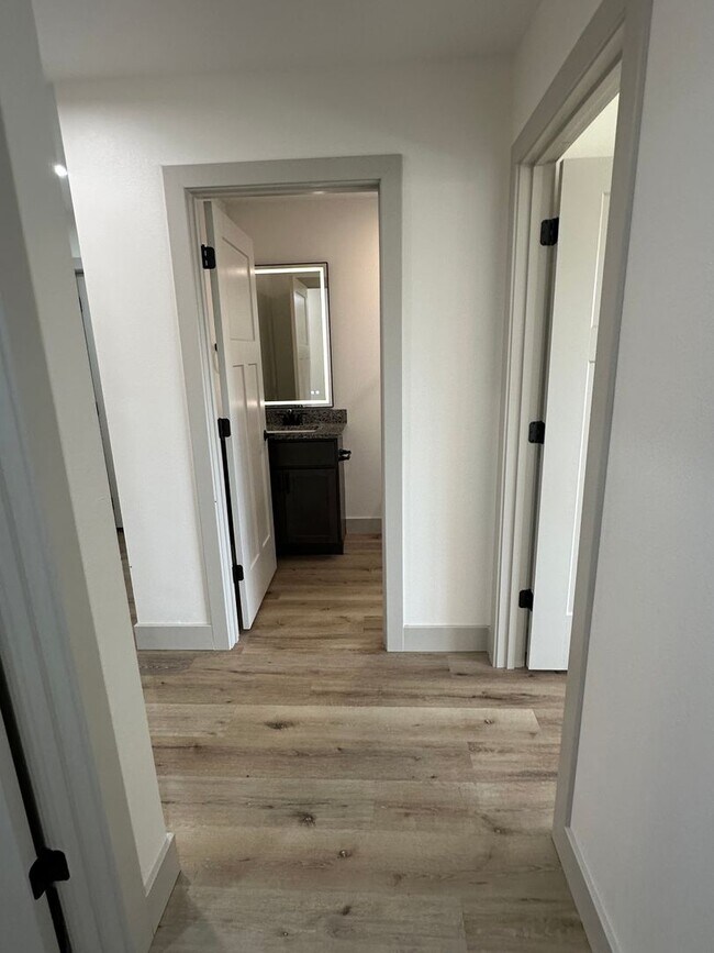 Building Photo - 3 Bedroom 2 Bath Built in 2025