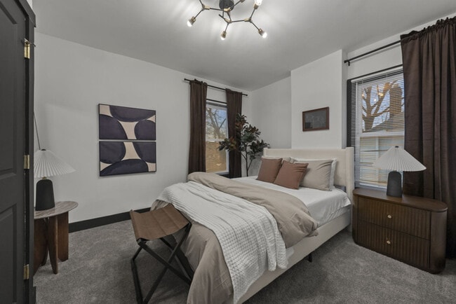 Building Photo - 286 Taylor Ave