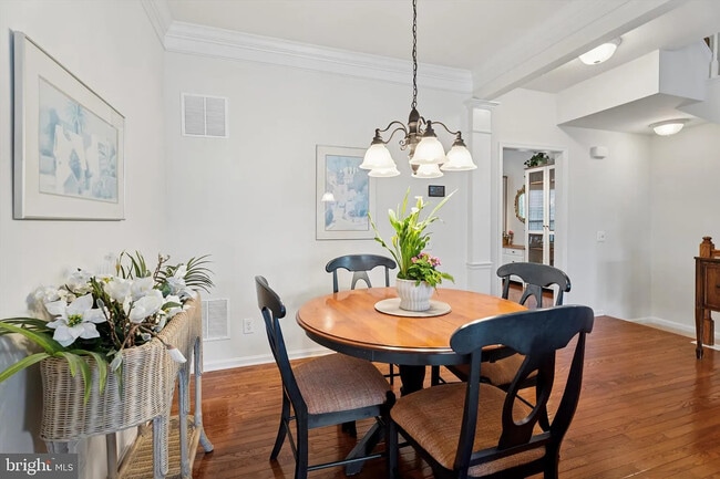 Building Photo - 204 Hudson Dr