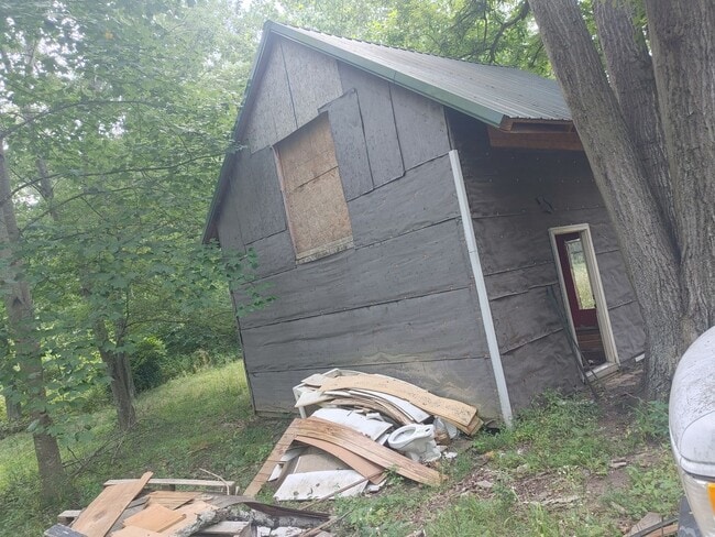 Building Photo - BISMARCK - Cabin with air conditioning ONL...