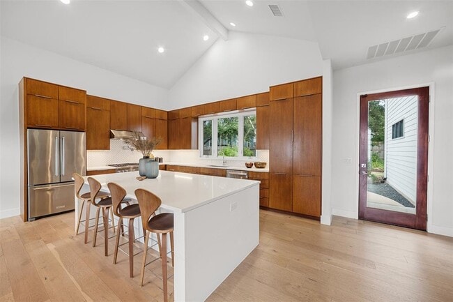 Building Photo - 5001 Shoal Creek Blvd