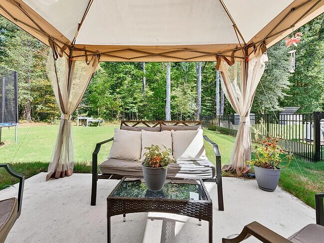 Building Photo - Earn Wealth While Leasing - Like a Homeowner - Lease to Own