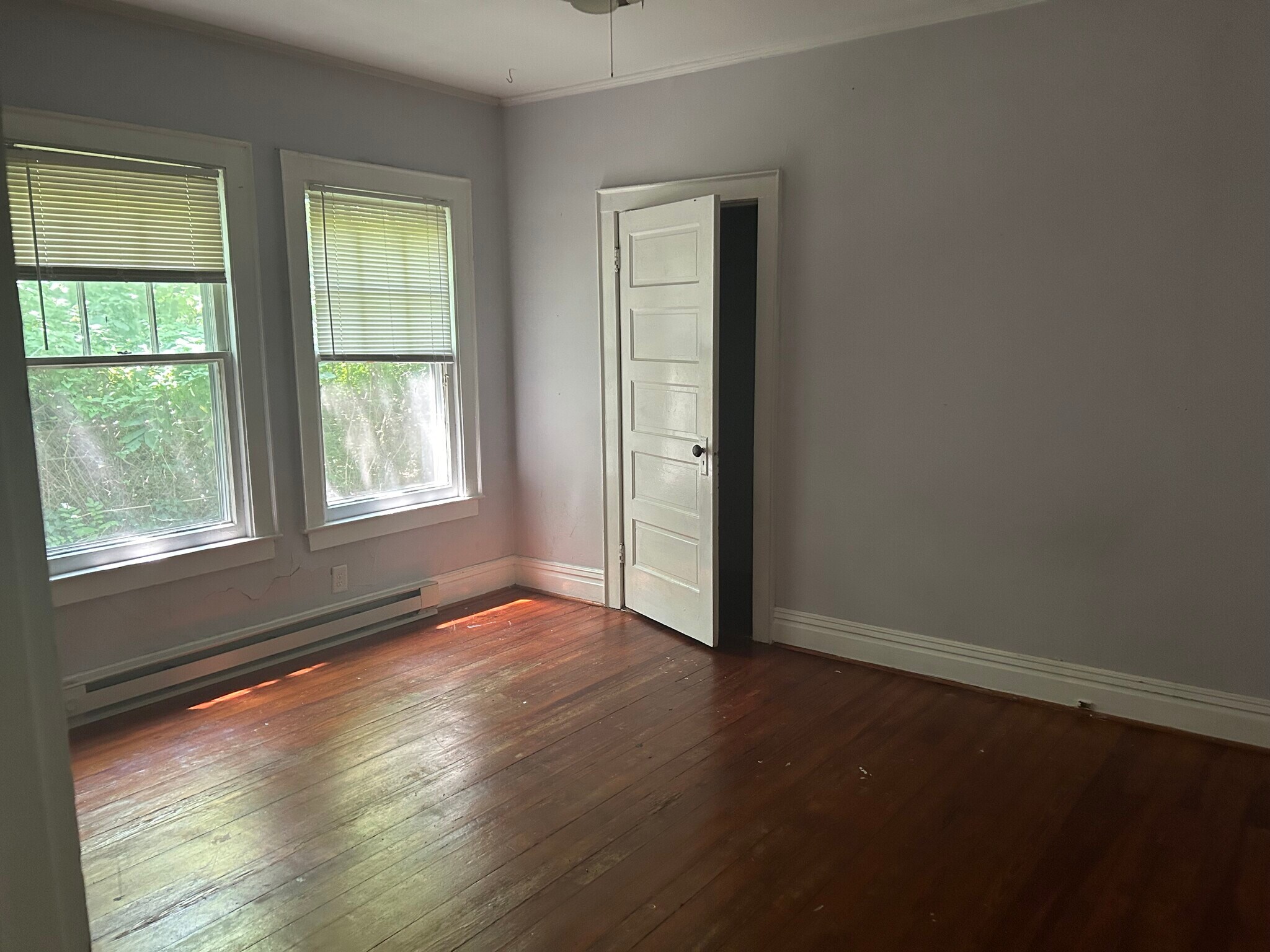 Building Photo - 11 Springdale Ct