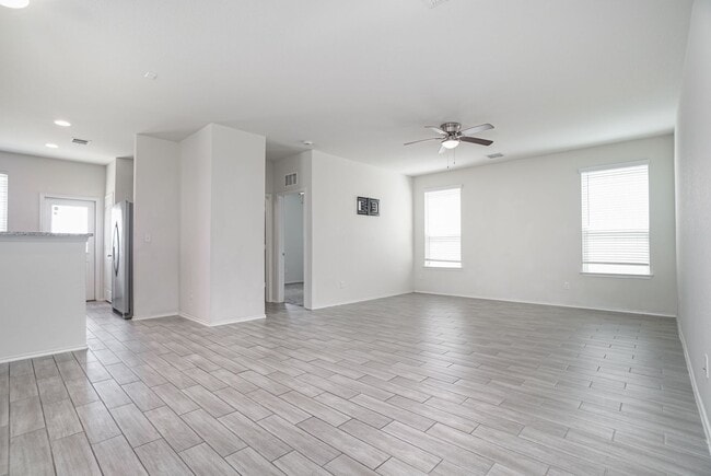 Building Photo - 4-Bedroom Home in New Braunfels with 3 Baths + Open Living Design